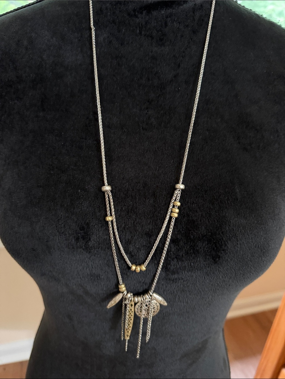 🔥🔥 Lucky Brand Two-Tone Silver and Gold Layered Pendant Necklace